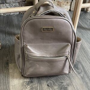 Itzy Ritzy Taupe Faux Leather Purse with Gold Plaque